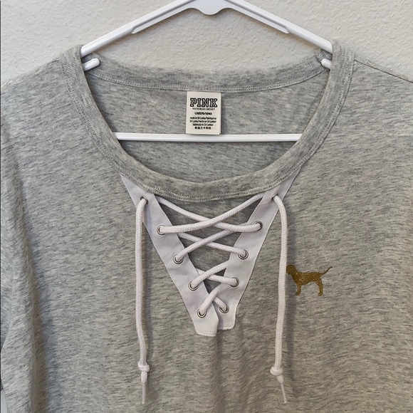 PINK Victoria’s Secret T-shirt - Picture 2 of 4